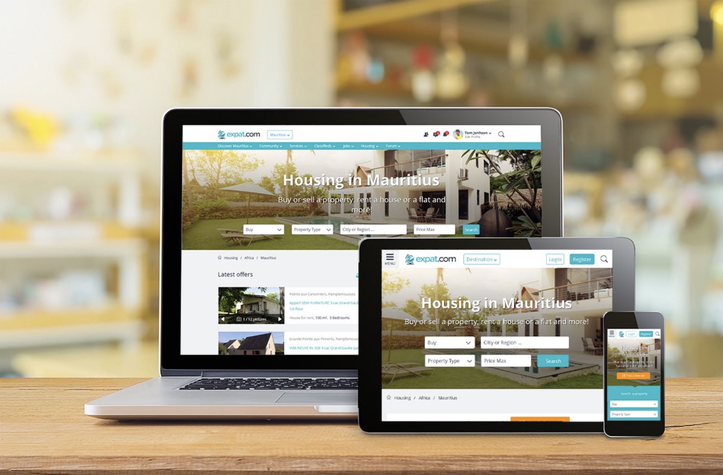 Interface de la refonte responsive Expat.com, plateforme communautaire pour les expatriés